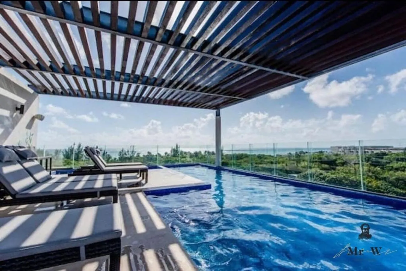 Apartment Private Pool & Jacuzzi Steps To Beach & 5Th Ave