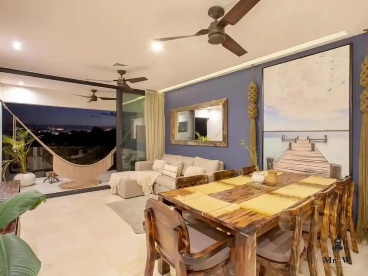 Private Pool & Jacuzzi Steps To Beach & 5Th Ave Apartment
