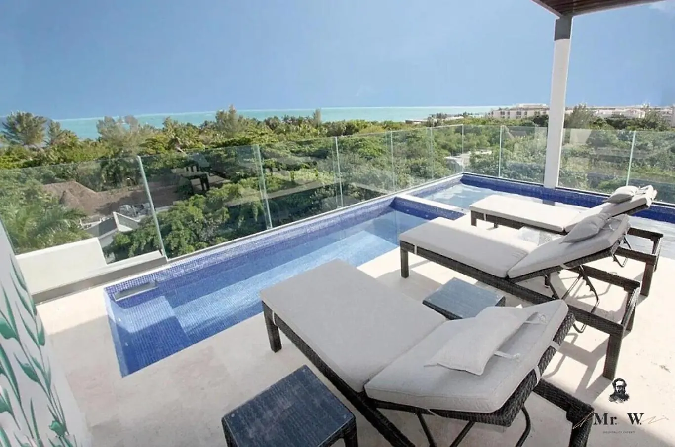 Apartment Private Pool & Jacuzzi Steps To Beach & 5Th Ave