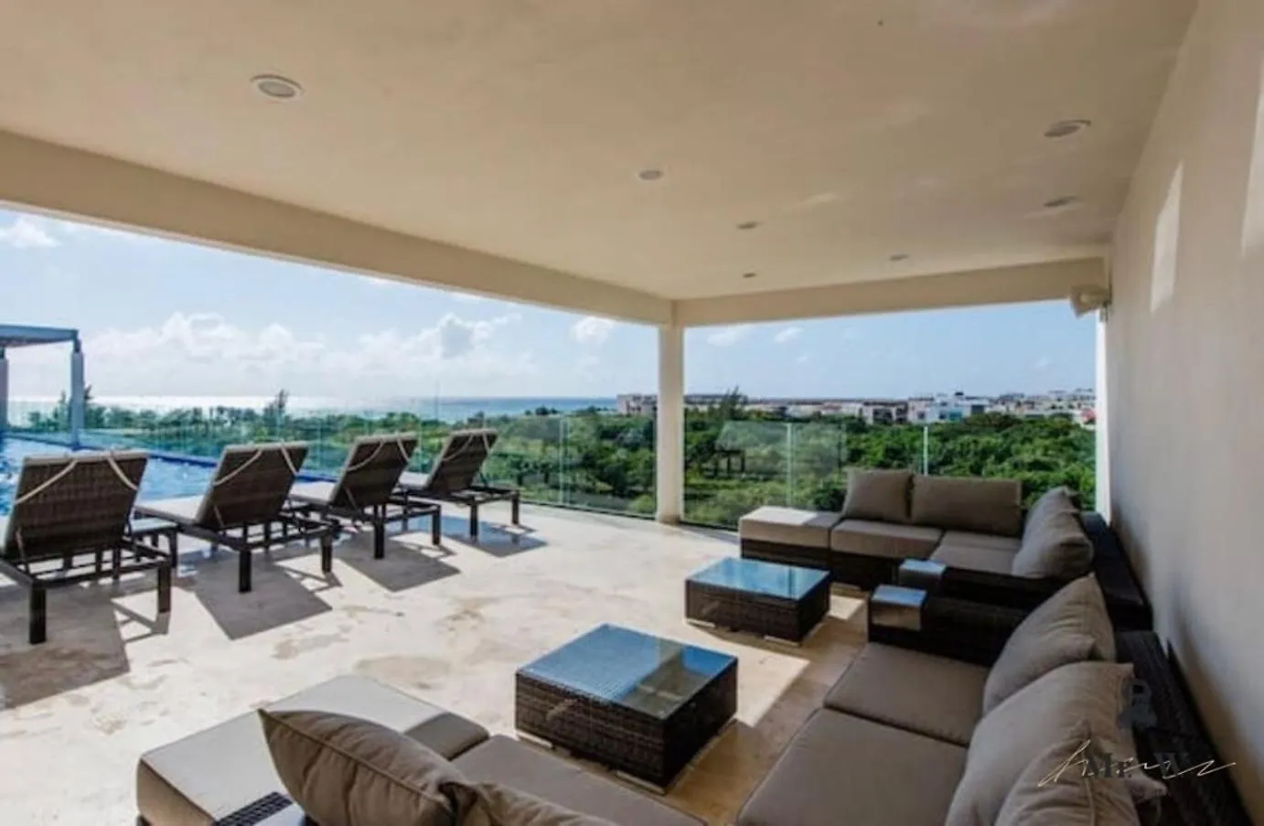Private Pool & Jacuzzi Steps To Beach & 5Th Ave Playa del Carmen Mexico